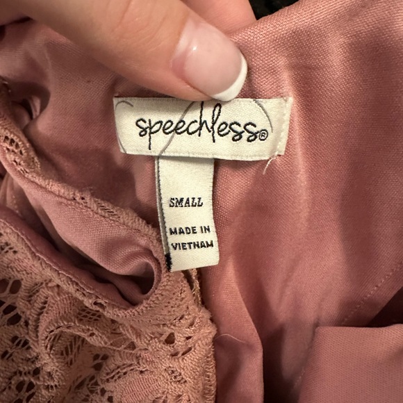 New speachless dress. Worn only to try on once. - Picture 2 of 3